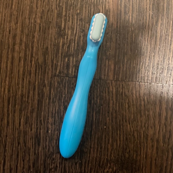 Melissa & Doug Dentist Kit Toothbrush & Retsiner only - Picture 4 of 4